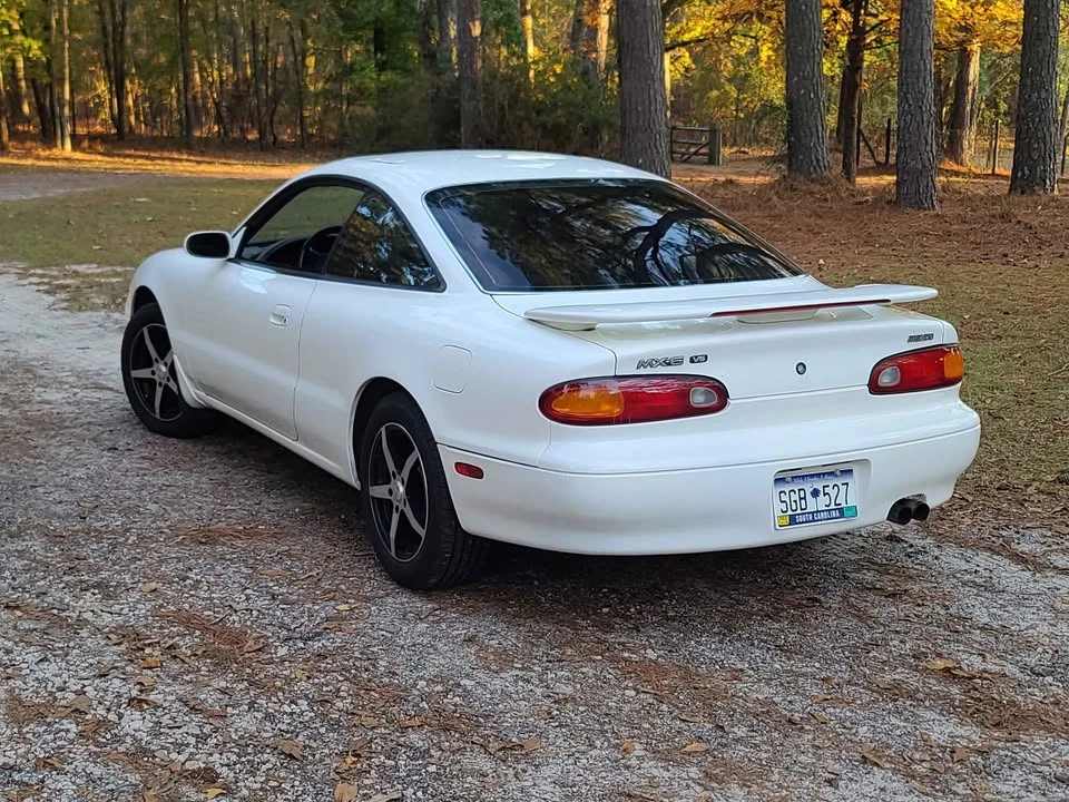 1993 Mazda MX-6 2nd Gen - Image 4 of 10