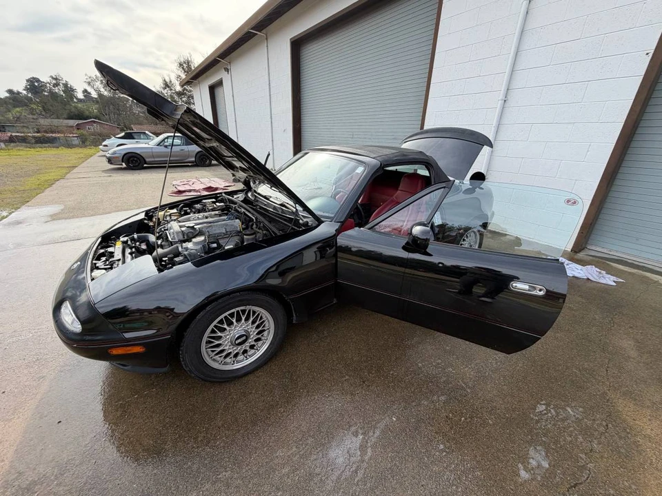 1993 Mazda NA MX-5 Miata - Image 4 of 22
