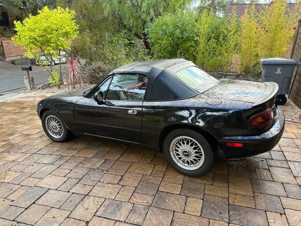 1993 Mazda NA MX-5 Miata - Image 2 of 22