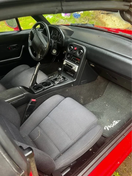 1993 Mazda NA MX-5 Miata - Image 5 of 7