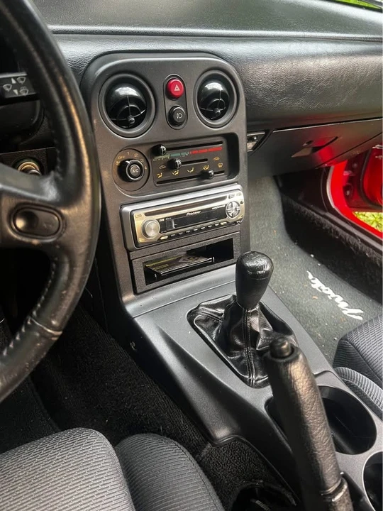 1993 Mazda NA MX-5 Miata - Image 6 of 7
