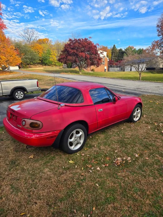 1993 Mazda NA MX-5 Miata - Image 5 of 5
