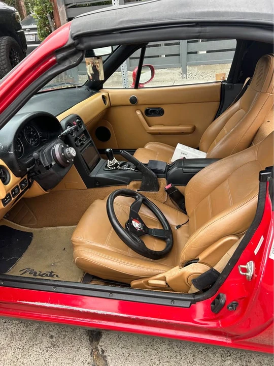 1993 Mazda NA MX-5 Miata - Image 5 of 6