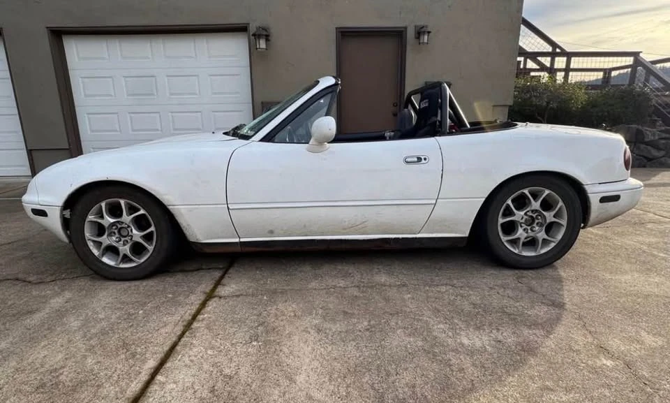 1993 Mazda NA MX-5 Miata - Image 2 of 4