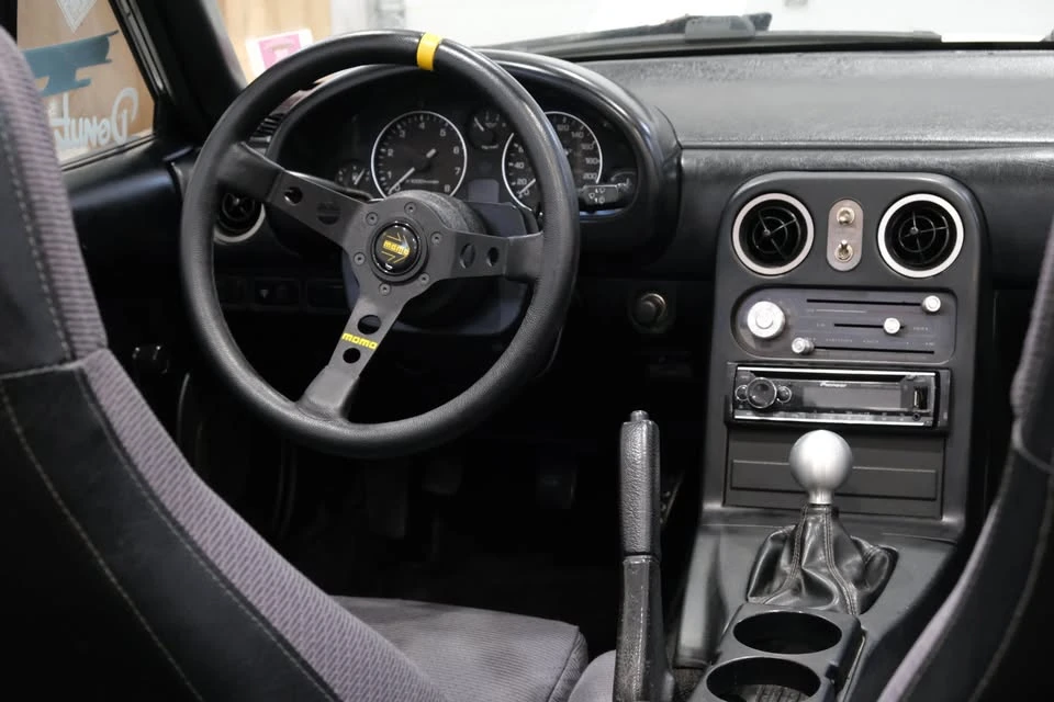 1993 Mazda NA MX-5 Miata - Image 12 of 18