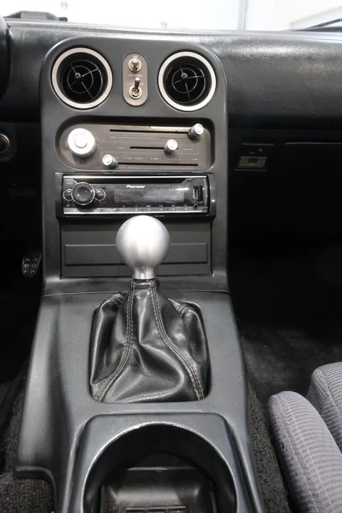 1993 Mazda NA MX-5 Miata - Image 13 of 18