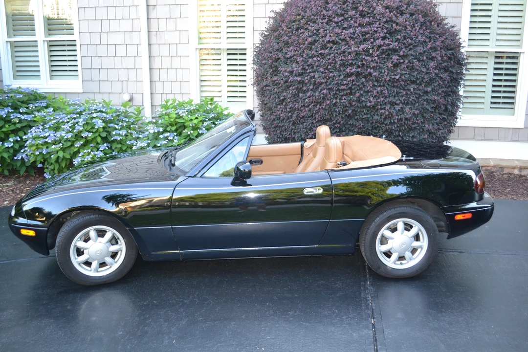 1993 Mazda NA MX-5 Miata - Image 2 of 31