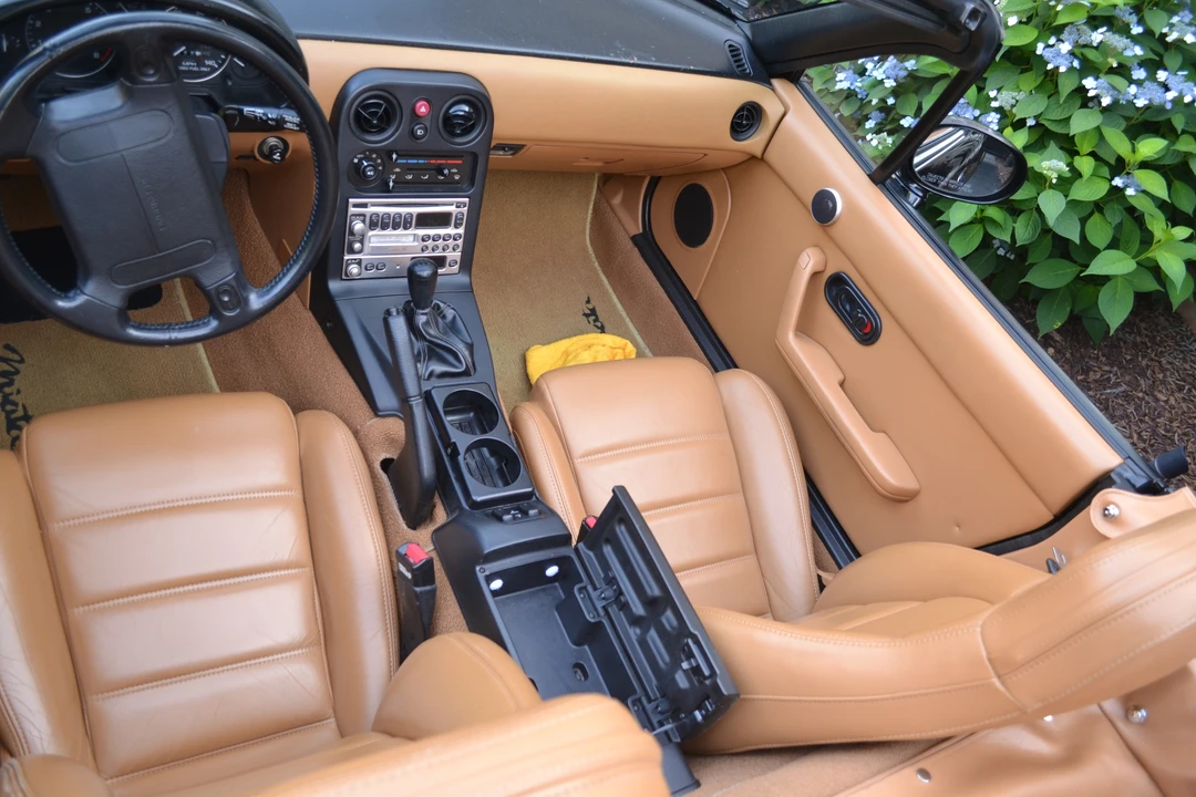 1993 Mazda NA MX-5 Miata - Image 29 of 31