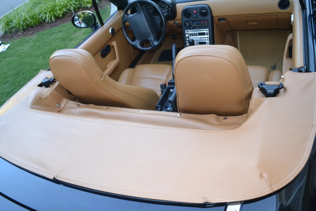 1993 Mazda NA MX-5 Miata - Image 30 of 31