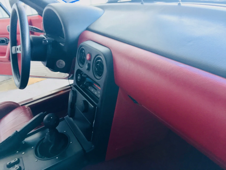 1993 Mazda NA MX-5 Miata - Image 18 of 31