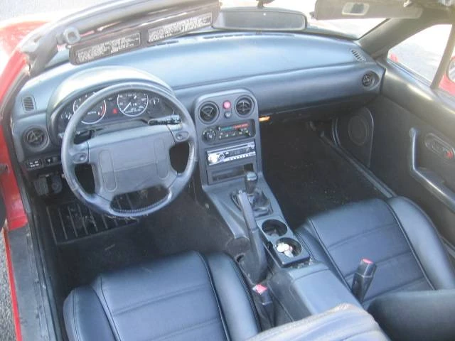 1993 Mazda NA MX-5 Miata - Image 8 of 17