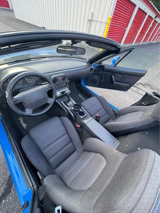 1993 Mazda NA MX-5 Miata - Image 5 of 9