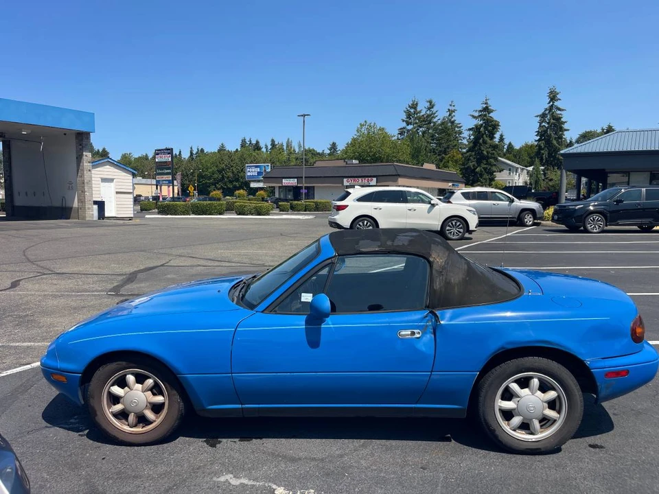 1993 Mazda NA MX-5 Miata - Image 3 of 12