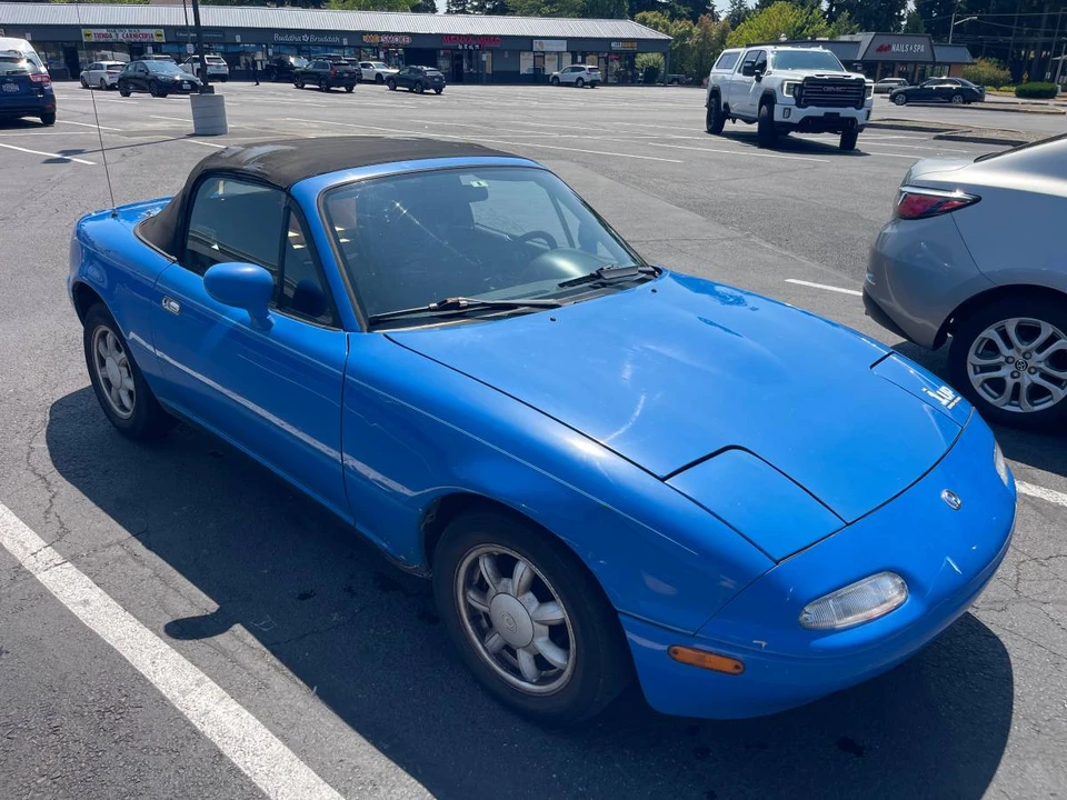 1993 Mazda NA MX-5 Miata - Image 7 of 12