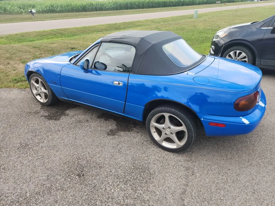 1993 Mazda NA MX-5 Miata - Image 3 of 10