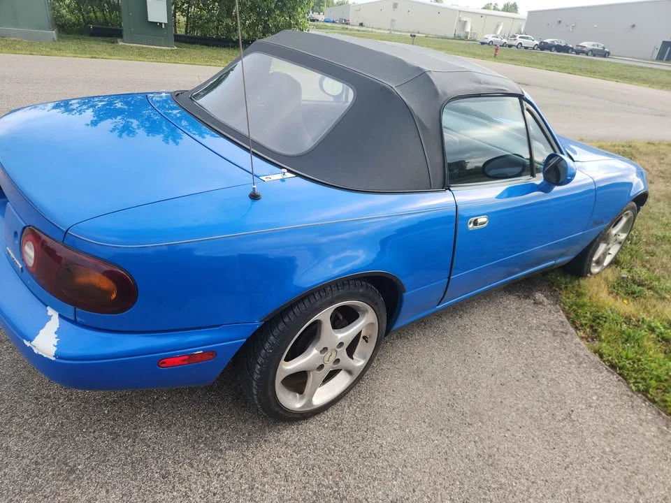 1993 Mazda NA MX-5 Miata - Image 4 of 10