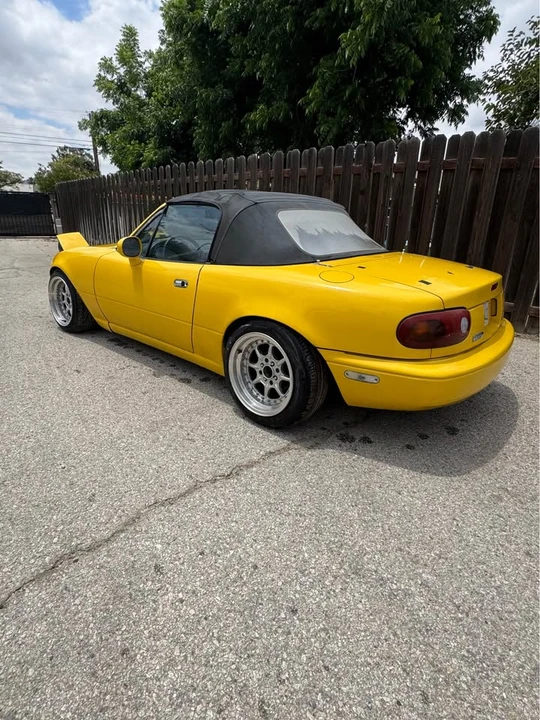 1993 Mazda NA MX-5 Miata - Image 5 of 7