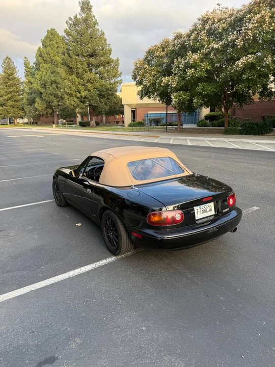 1993 Mazda NA MX-5 Miata - Image 2 of 13