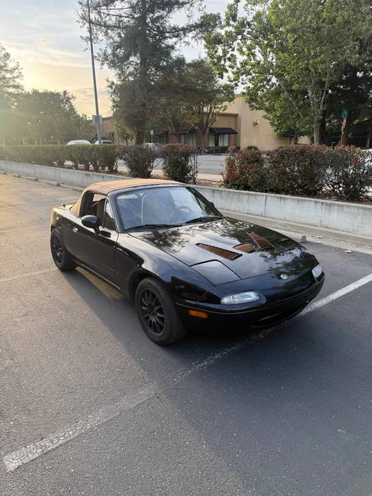 1993 Mazda NA MX-5 Miata - Image 4 of 13