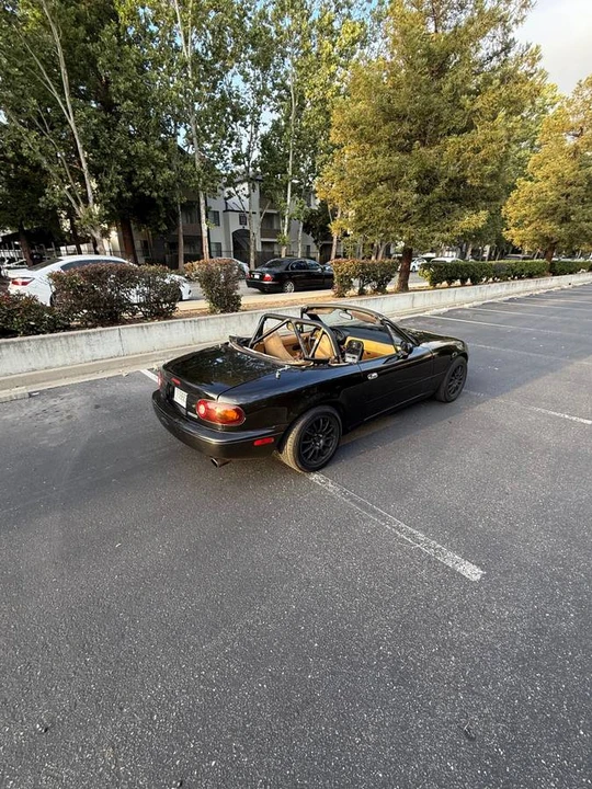 1993 Mazda NA MX-5 Miata - Image 11 of 13