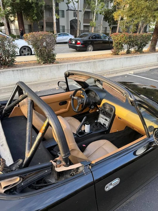 1993 Mazda NA MX-5 Miata - Image 9 of 13