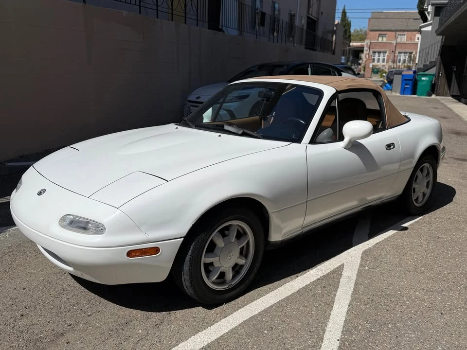 1993 Mazda NA MX-5 Miata - Image 2 of 9