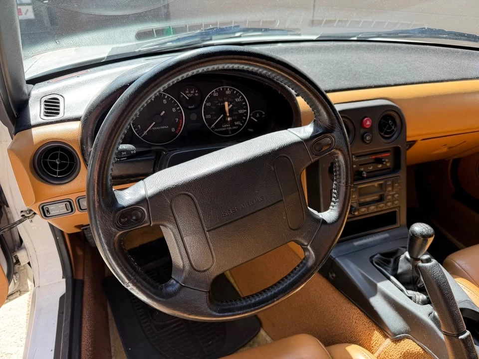 1993 Mazda NA MX-5 Miata - Image 6 of 9