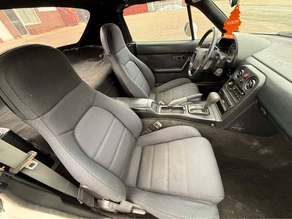 1993 Mazda NA MX-5 Miata - Image 10 of 13