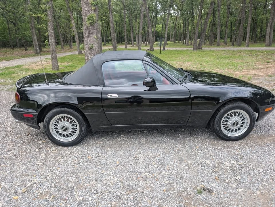 1993 Mazda NA MX-5 Miata - Image 15 of 19