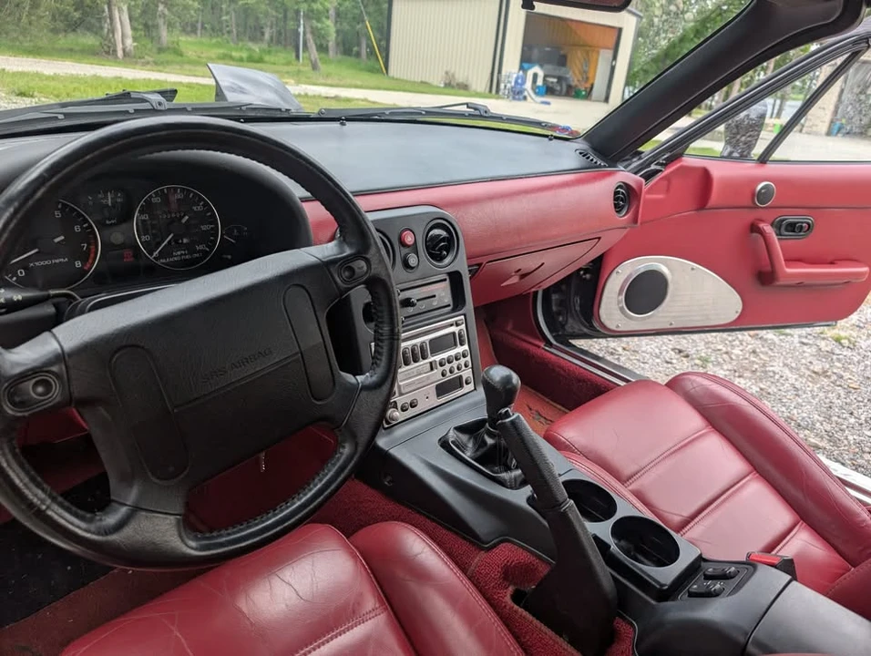 1993 Mazda NA MX-5 Miata - Image 9 of 19