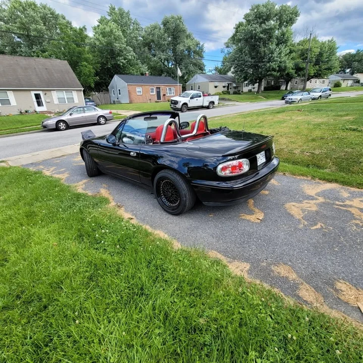 1993 Mazda NA MX-5 Miata - Image 9 of 12