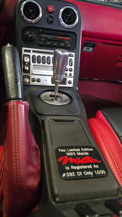 1993 Mazda NA MX-5 Miata - Image 7 of 12
