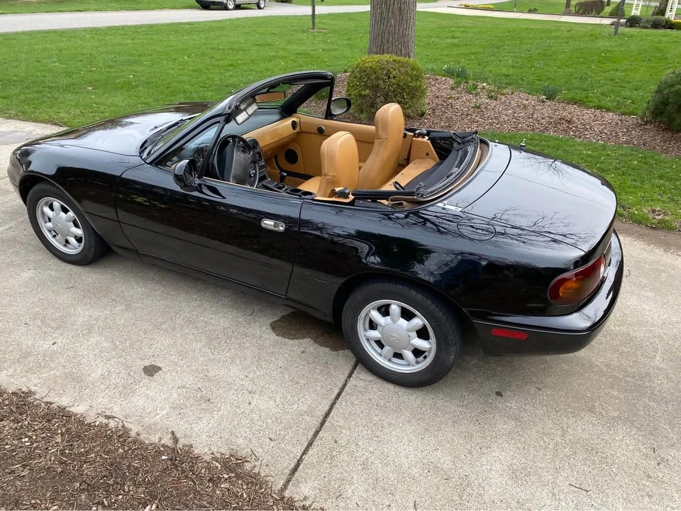 1993 Mazda NA MX-5 Miata - Image 2 of 11