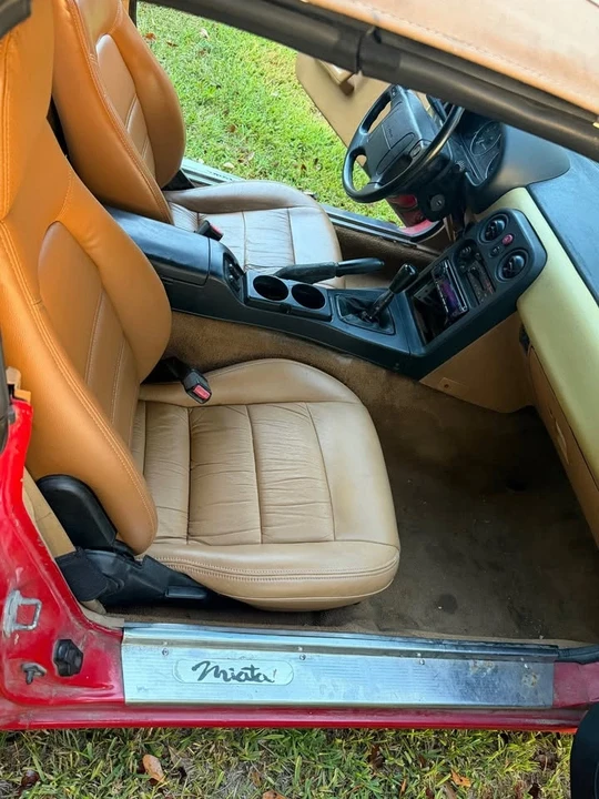 1993 Mazda NA MX-5 Miata - Image 14 of 19