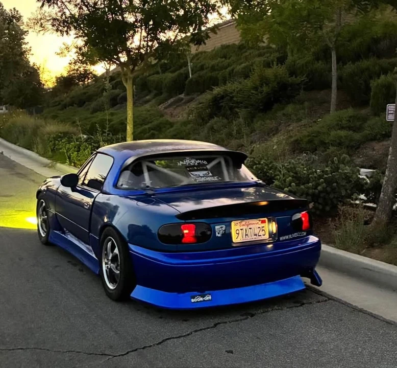 1993 Mazda NA MX-5 Miata - Image 2 of 5
