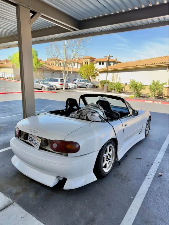 1993 Mazda NA MX-5 Miata - Image 5 of 9
