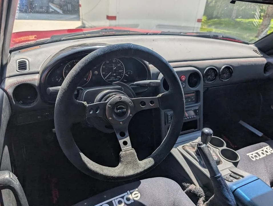 1993 Mazda NA MX-5 Miata - Image 7 of 11