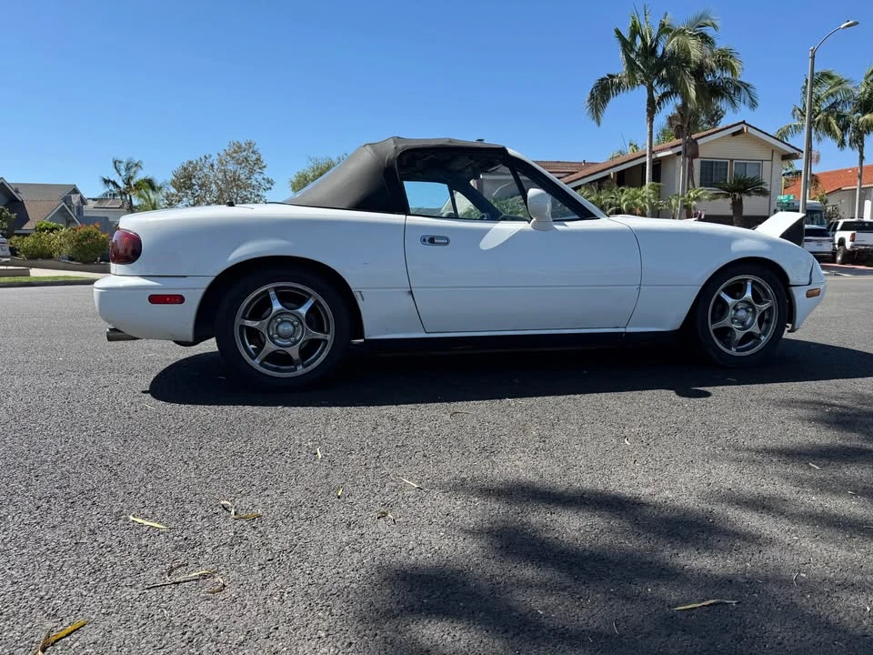 1993 Mazda NA MX-5 Miata - Image 2 of 7