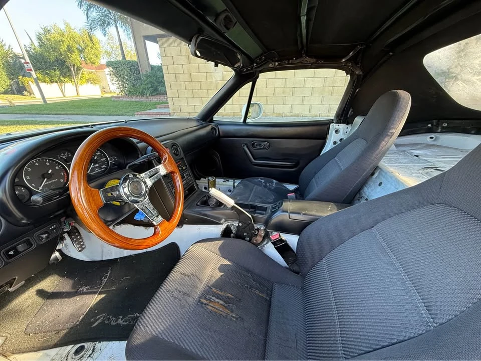 1993 Mazda NA MX-5 Miata - Image 6 of 7