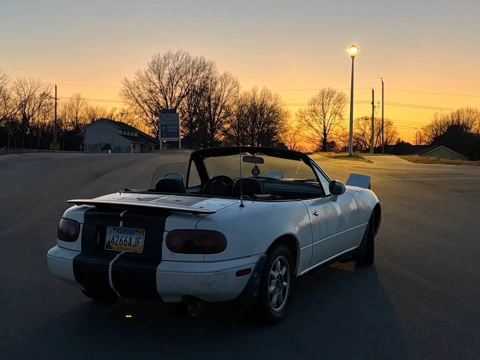1993 Mazda NA MX-5 Miata - Image 4 of 13