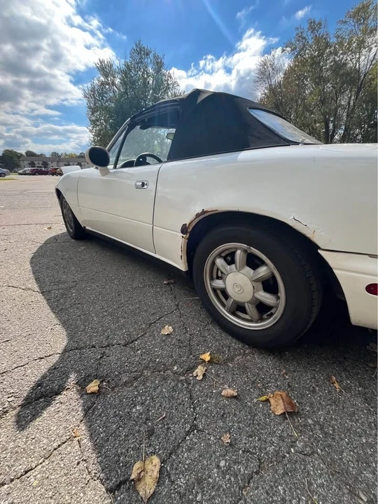 1993 Mazda NA MX-5 Miata - Image 4 of 12