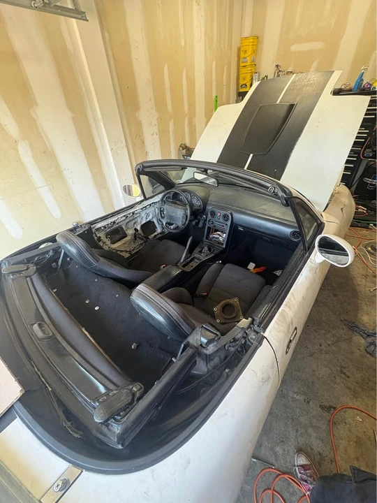 1993 Mazda NA MX-5 Miata - Image 8 of 13