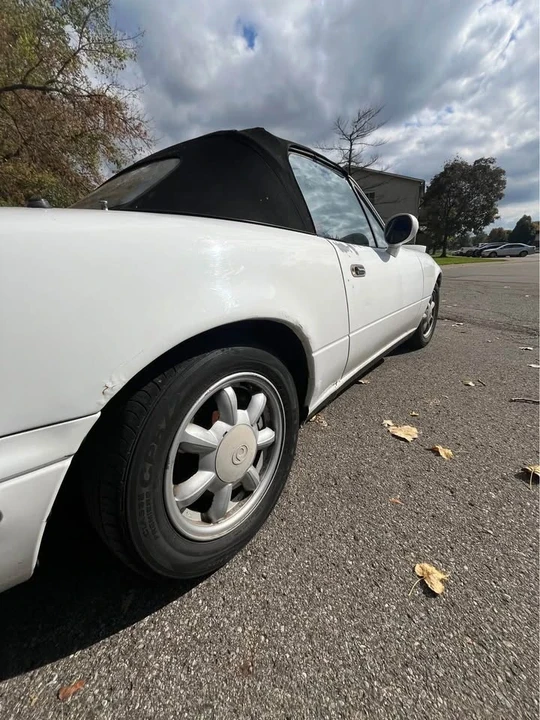 1993 Mazda NA MX-5 Miata - Image 6 of 12