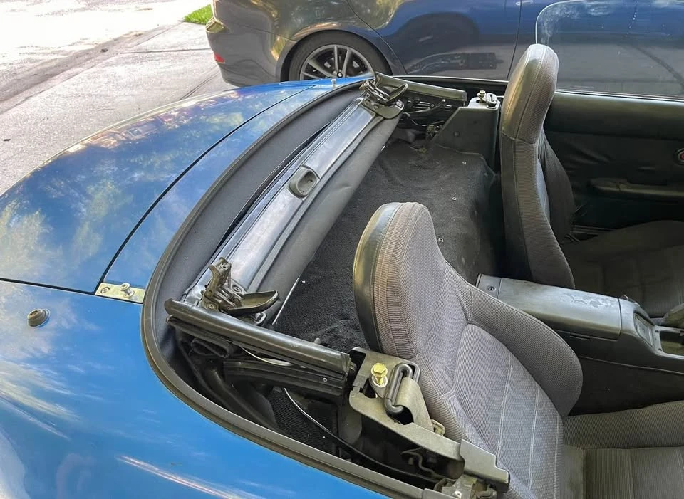 1993 Mazda NA MX-5 Miata - Image 5 of 10