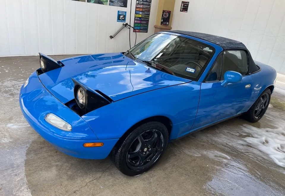 1993 Mazda NA MX-5 Miata - Image 4 of 10