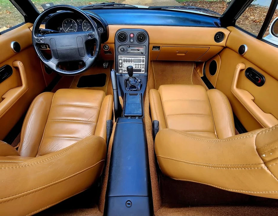1993 Mazda NA MX-5 Miata - Image 7 of 7