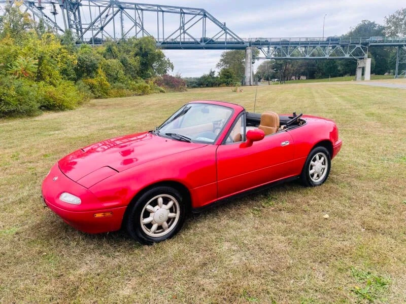 1993 Mazda NA MX-5 Miata - Image 9 of 13