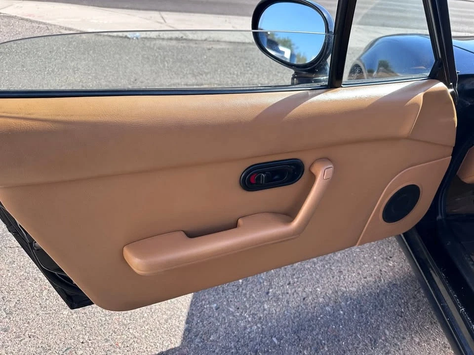 1993 Mazda NA MX-5 Miata - Image 7 of 15