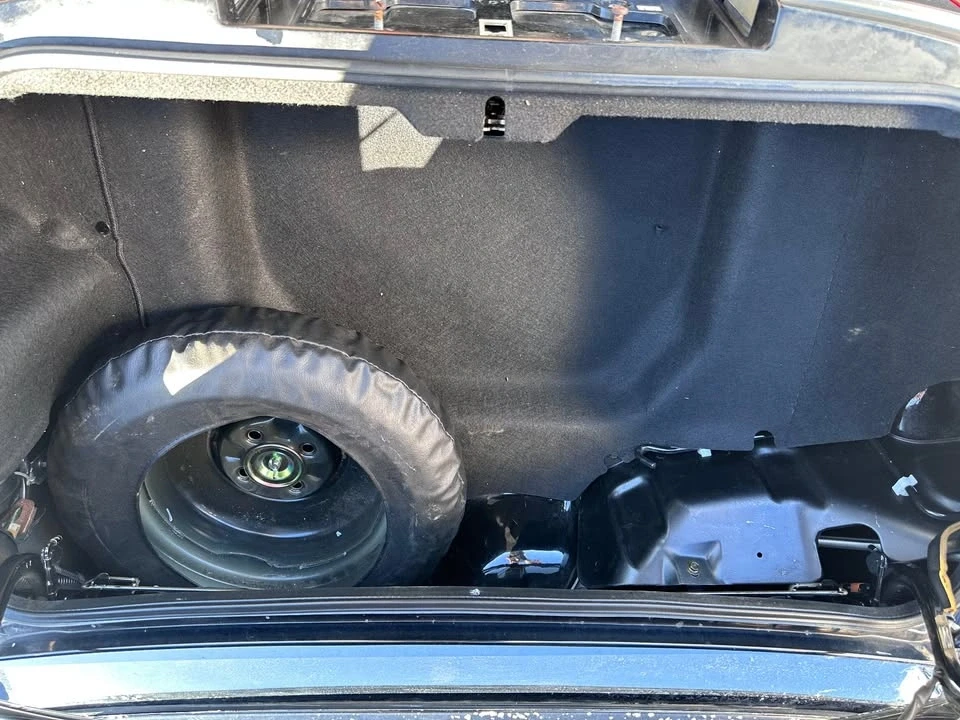 1993 Mazda NA MX-5 Miata - Image 10 of 15