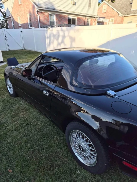 1993 Mazda NA MX-5 Miata - Image 2 of 20